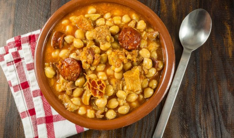 Callos a la madrileña con garbanzos - Sol Catering - Bodas | Eventos